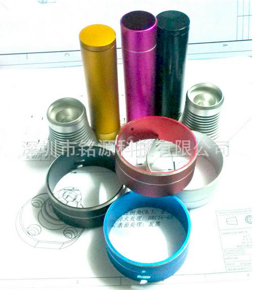 迷你音箱外殼加工精巧設(shè)計，讓音箱迷倒八方